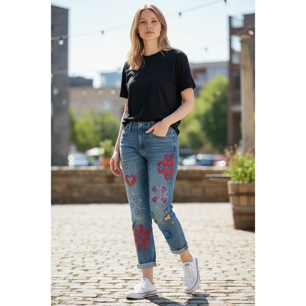 Lucky Brand Mid Rise Boy Jeans Embroidered‎ Hearts Flowers 0/25R Rare Boho